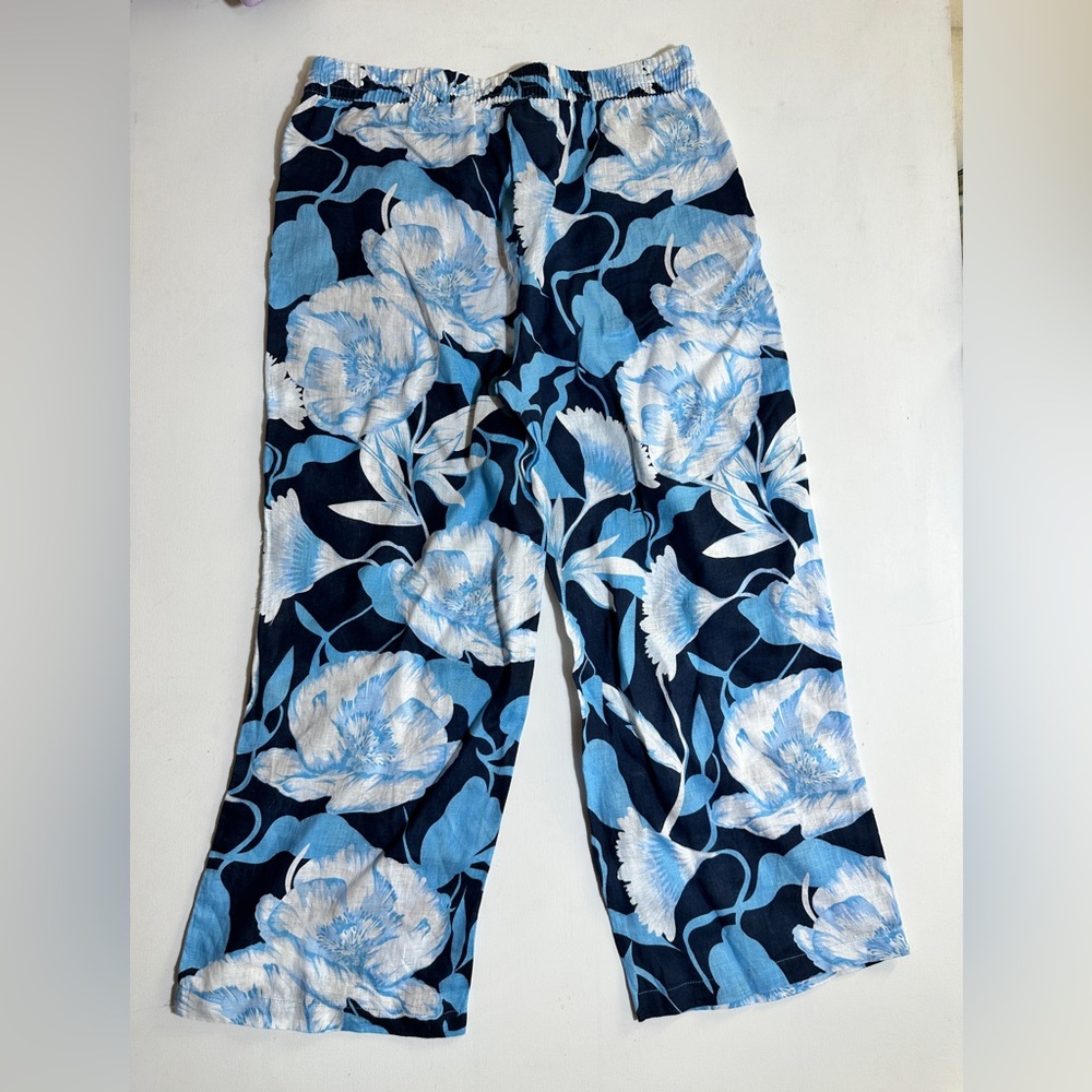 100% Linen Elie Tahari Blue and White Fooral Patterned Pants